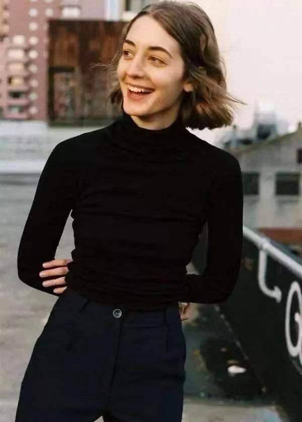 毛衣 今年想要时髦有范，穿出精致的脸庞，不妨选择烟管领毛衣