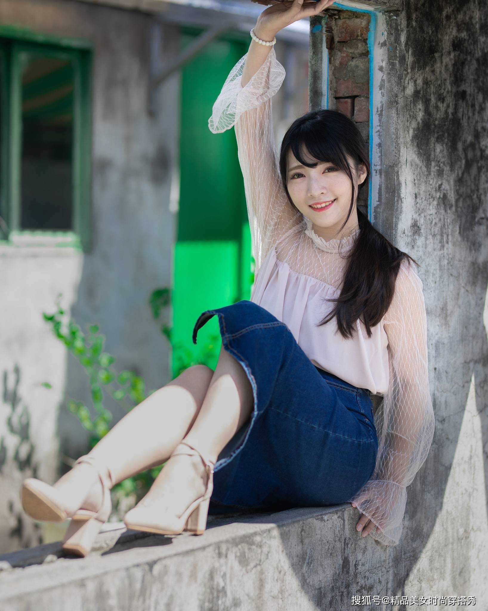 松紧 牛仔裙怎么搭配好？这样穿让你美出新高度