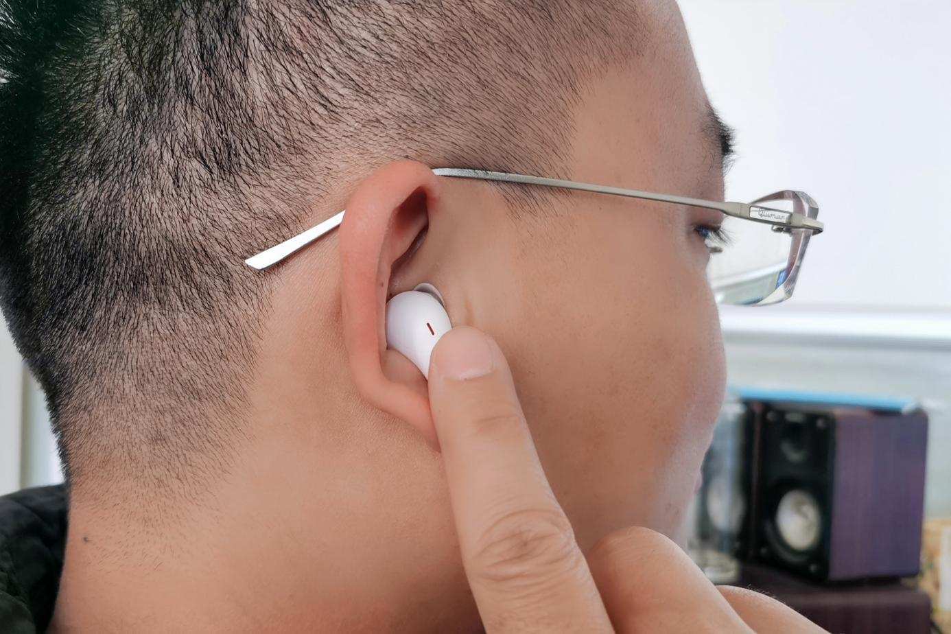 小巧精致，日夜随行，1MORE舒适豆升级版 ComfoBuds 2耳机评测