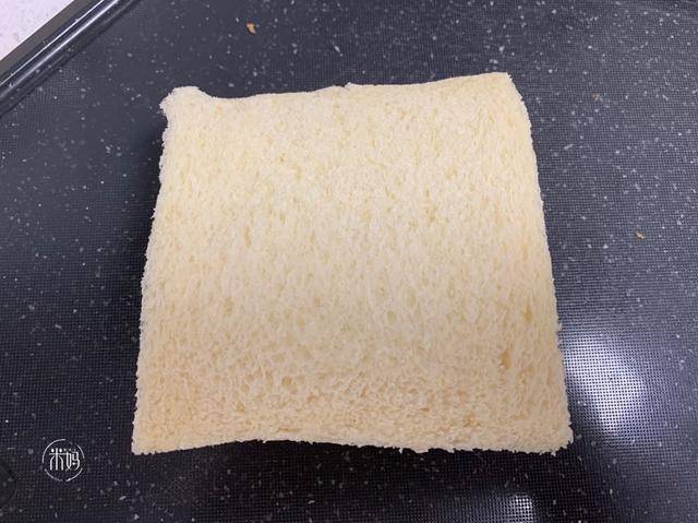 做法|最近孩子迷上它，早餐宵夜都要吃，柔软焦香还拉丝，5分钟就搞定