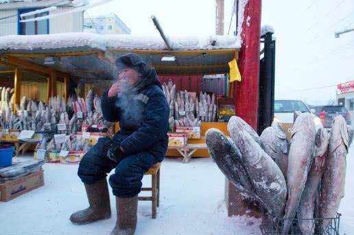 生活在零下50度的地方，平时雅库特人只吃生肉，难道不会得病吗