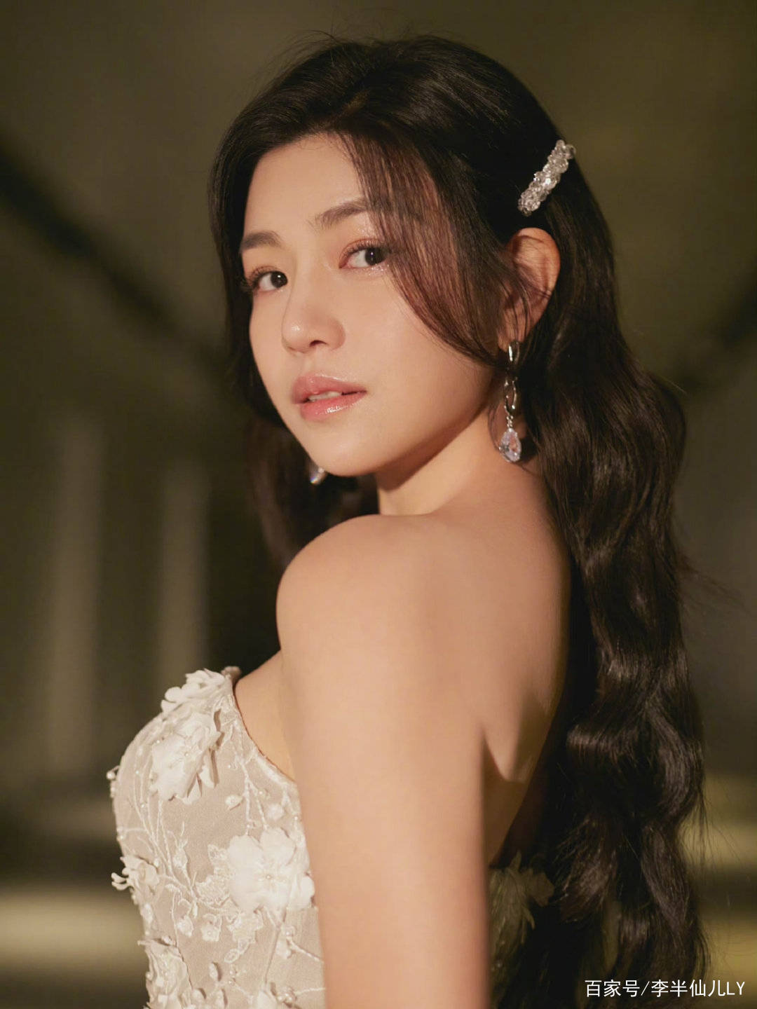 眼睛陈妍希真的是好抗老啊！