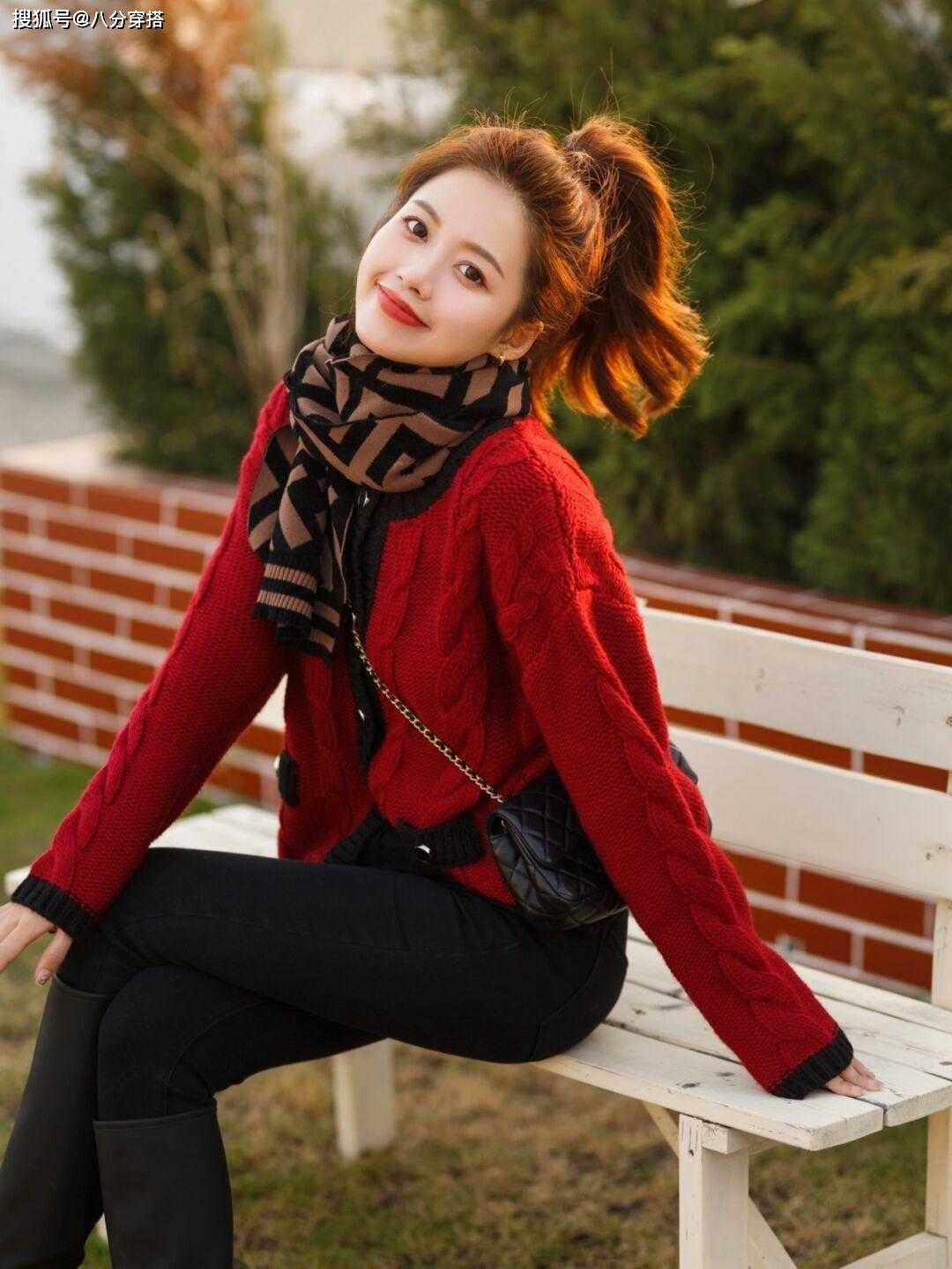 设计 别再选圆领毛衣做内衬了！冬天选“它”才最时髦，保暖又精致