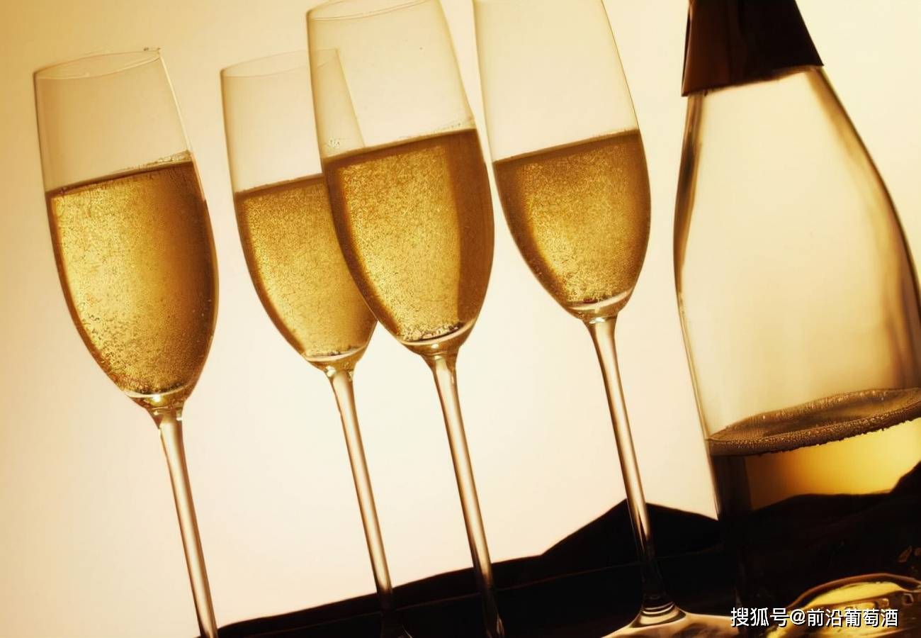 稻草|酒精强化甜酒的收藏,强化酒的变化与细微差别,强化甜酒适宜久藏