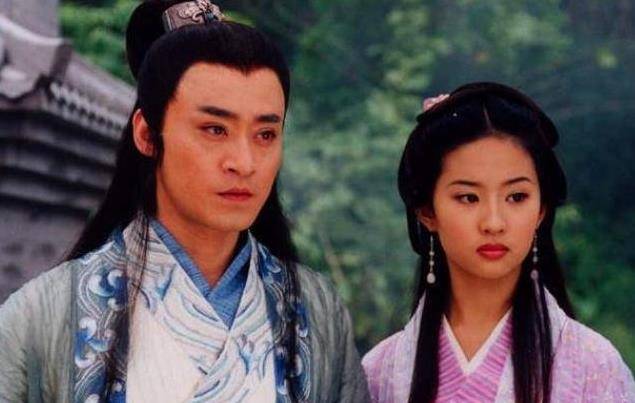 慕容复|曾是最帅“慕容复”，现成发福大叔魅力不减，老演员果然厉害