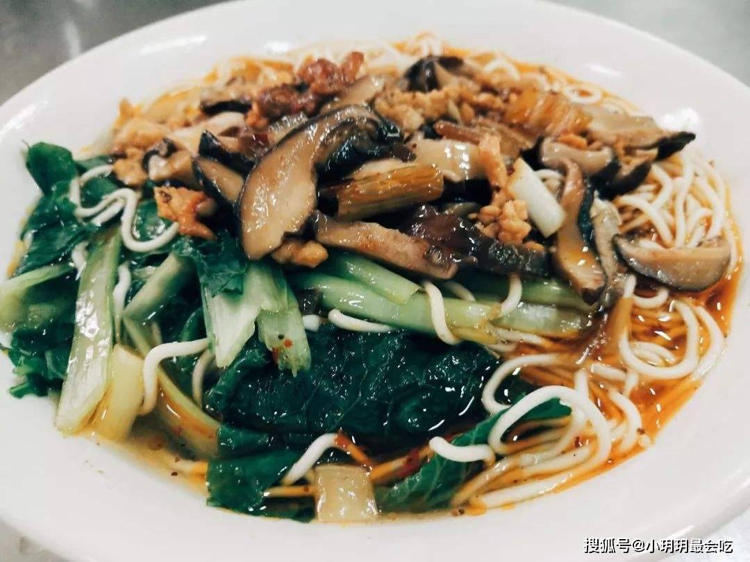 厨师长做香菇鸡丝面,味道特鲜,一看就能做,简单易学_篇文章