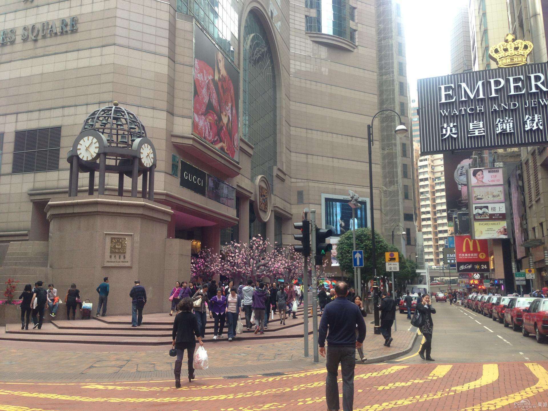 有15栋写字楼跟几十个商铺 每年收租9亿 何鸿燊还看不上他儿子 杨受成