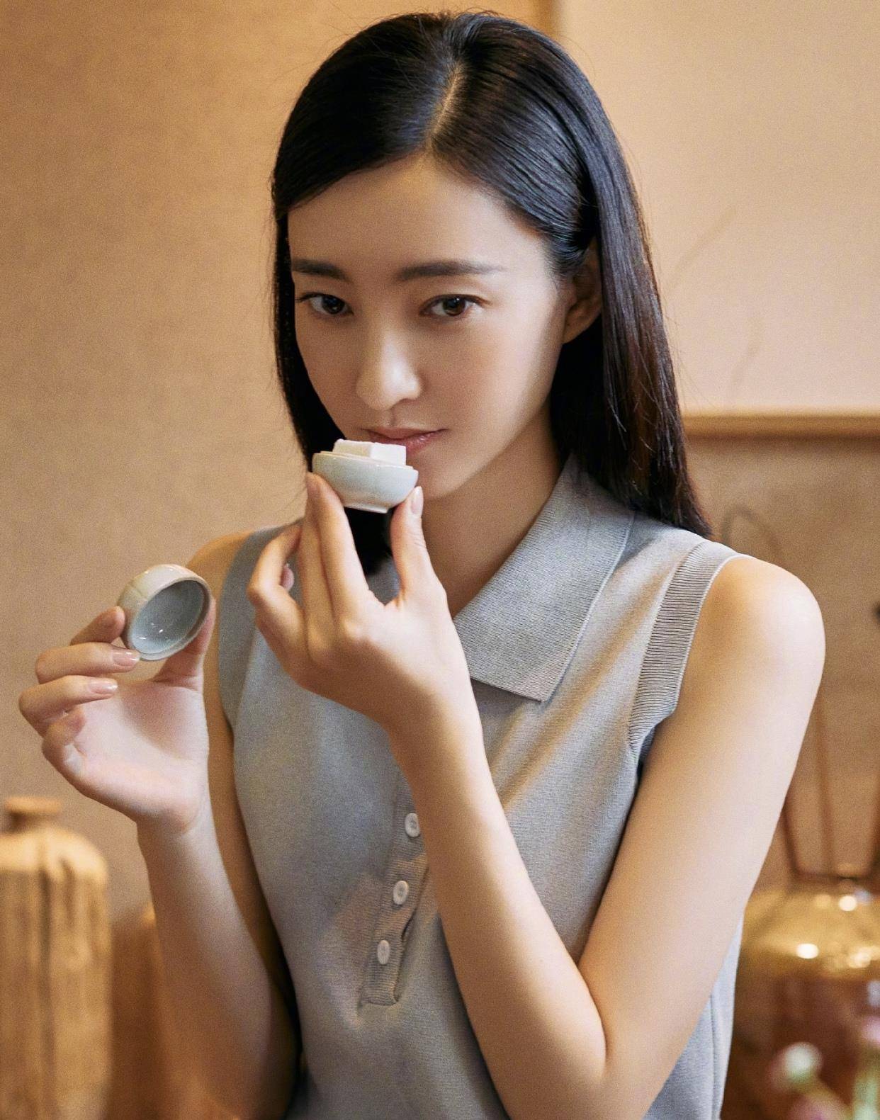 女神娱乐圈的素颜女神王丽坤，究竟有多好看？