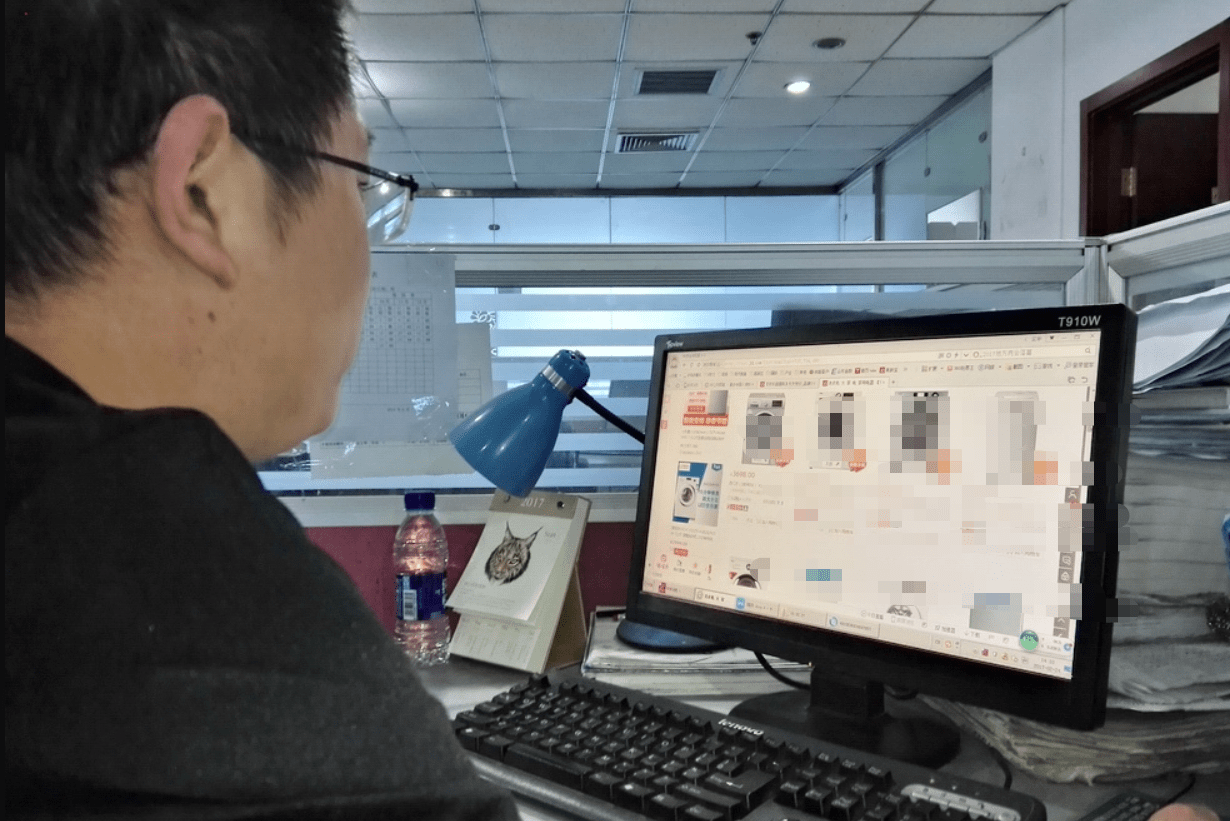 原创浙江一男子花2400元“白菜价”网购汽车模型，结果真收到一棵白菜