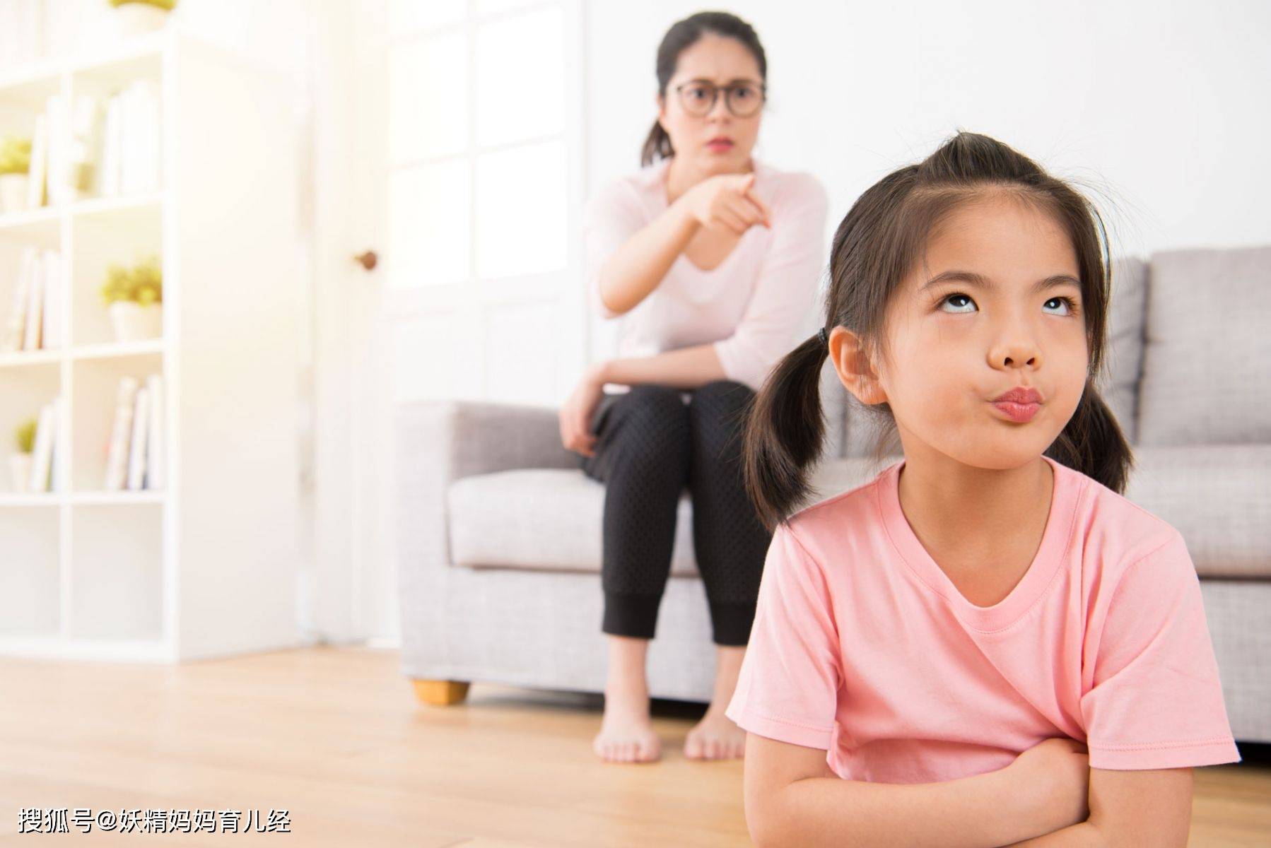 同学|8岁女儿遇到“鱿鱼游戏”，妈妈可以和孩子摊牌，但不能避而不谈