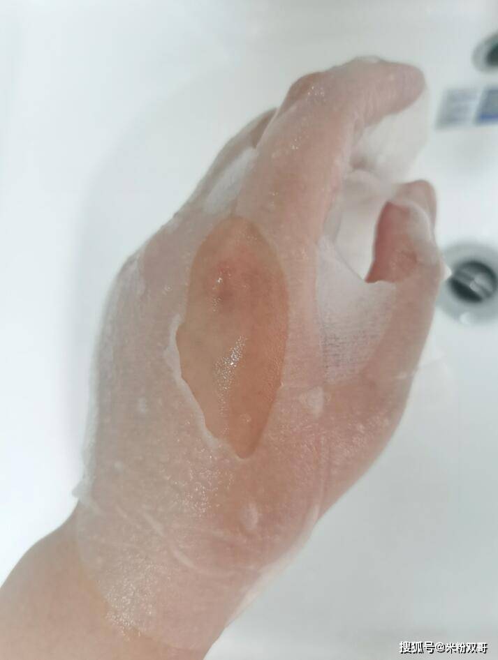 分子干燥缺水！补水走起！这款补水面膜敷一回惊艳一回！