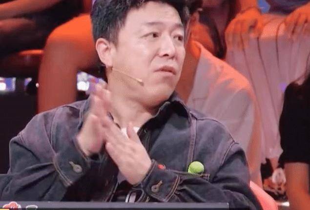 喜剧|金靖参加《一年一度喜剧大赛》被淘汰，黄渤：聪明一点就不该来