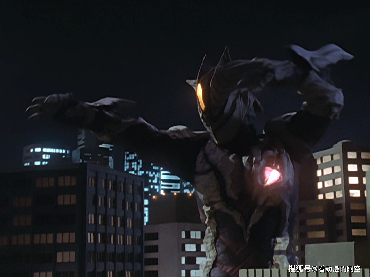 洛德|?基里艾洛德人新皮套质感被吐槽，圆谷为何不愿重置平成皮套