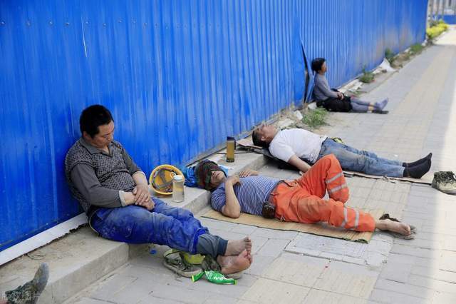 我国提前三个月迎来"返工潮"?打工人陆续返乡,原因是什么?