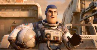 克里斯·埃文斯|巴斯光年电影的导演解释了它如何与玩具总动员的世界联系起来