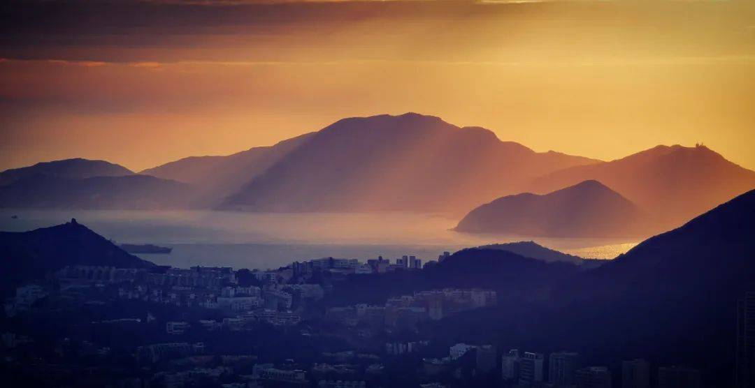 展棠/攝【大地醒了】一罈老酒/攝【大地調色板】甘肅甘南迭部縣卓爾山