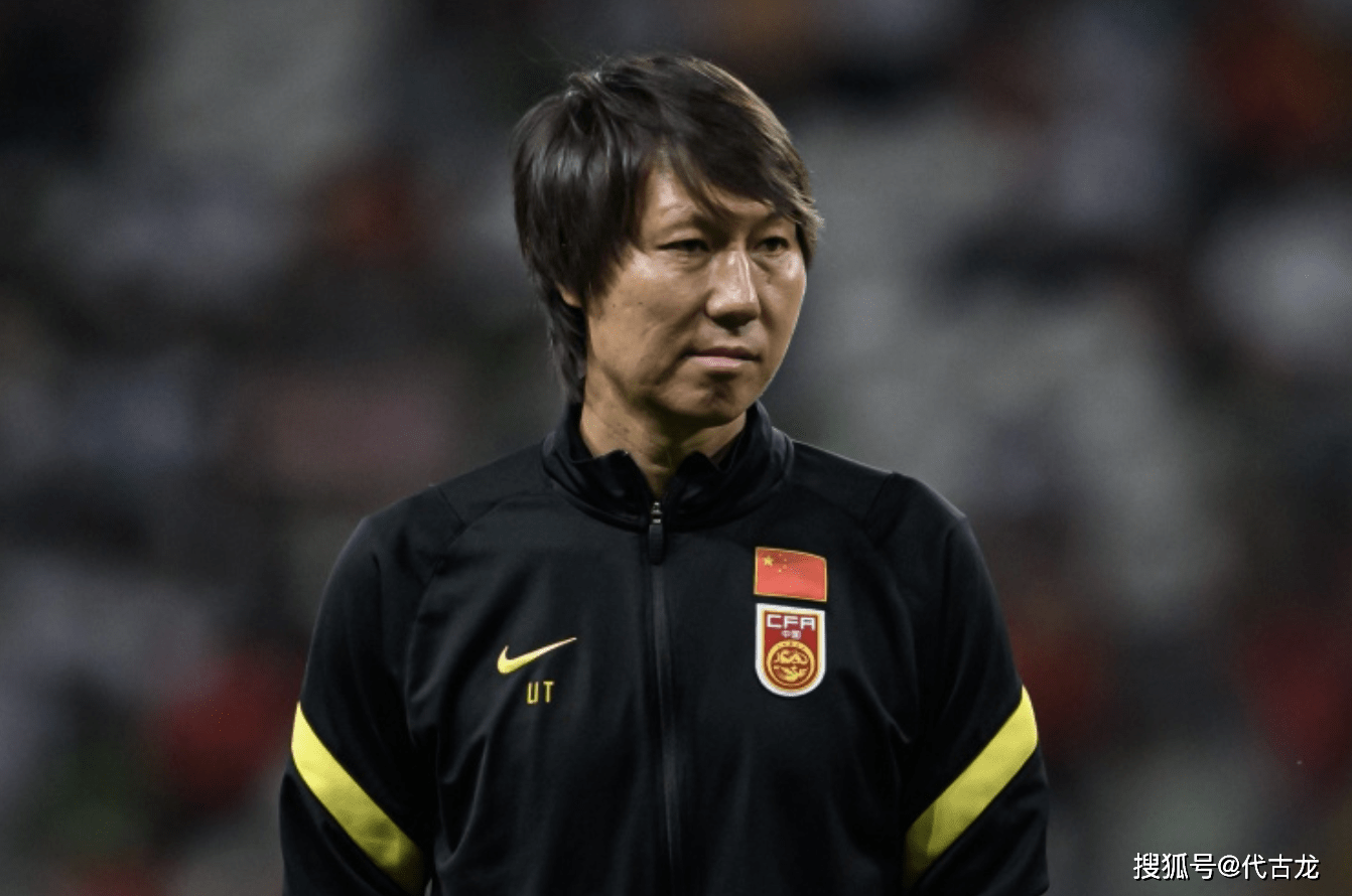 比赛|李铁求变！阿兰洛国富12强赛或首发，豪赌进球还是找背锅侠？