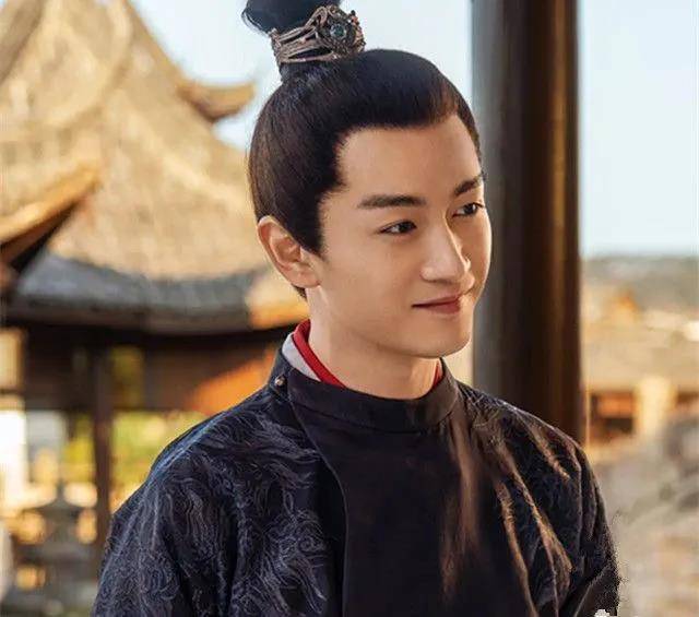 宋引章|《突围》还没收官，陈晓又一新剧来袭，三大美女让人期待