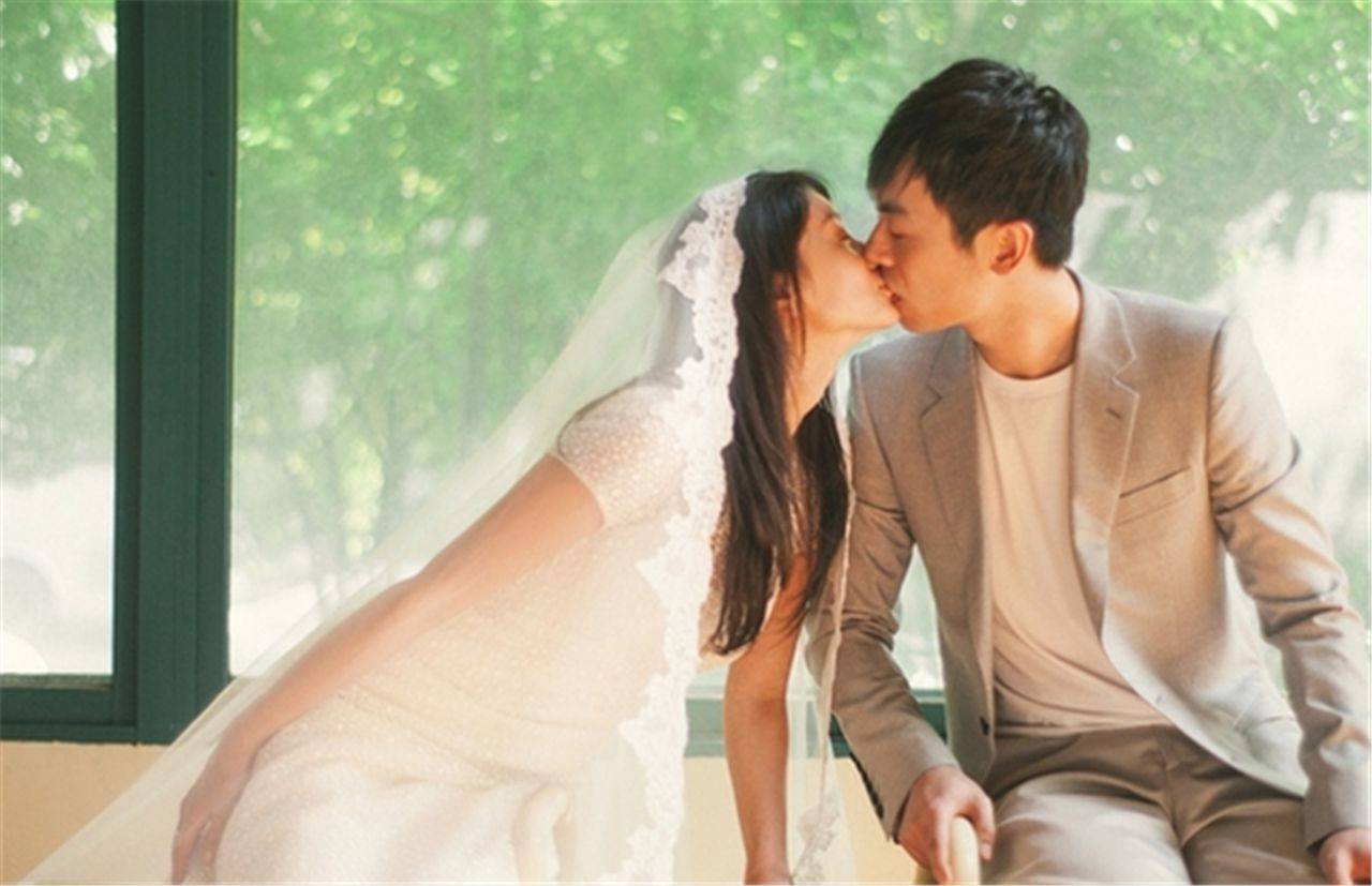 宠妻狂魔朱亚文一家四口其乐融融我的荷尔蒙只对老婆释放