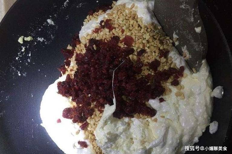 成本|自制牛轧奶芙，不加一滴水，成本不超10块钱，承包你的新春零食！