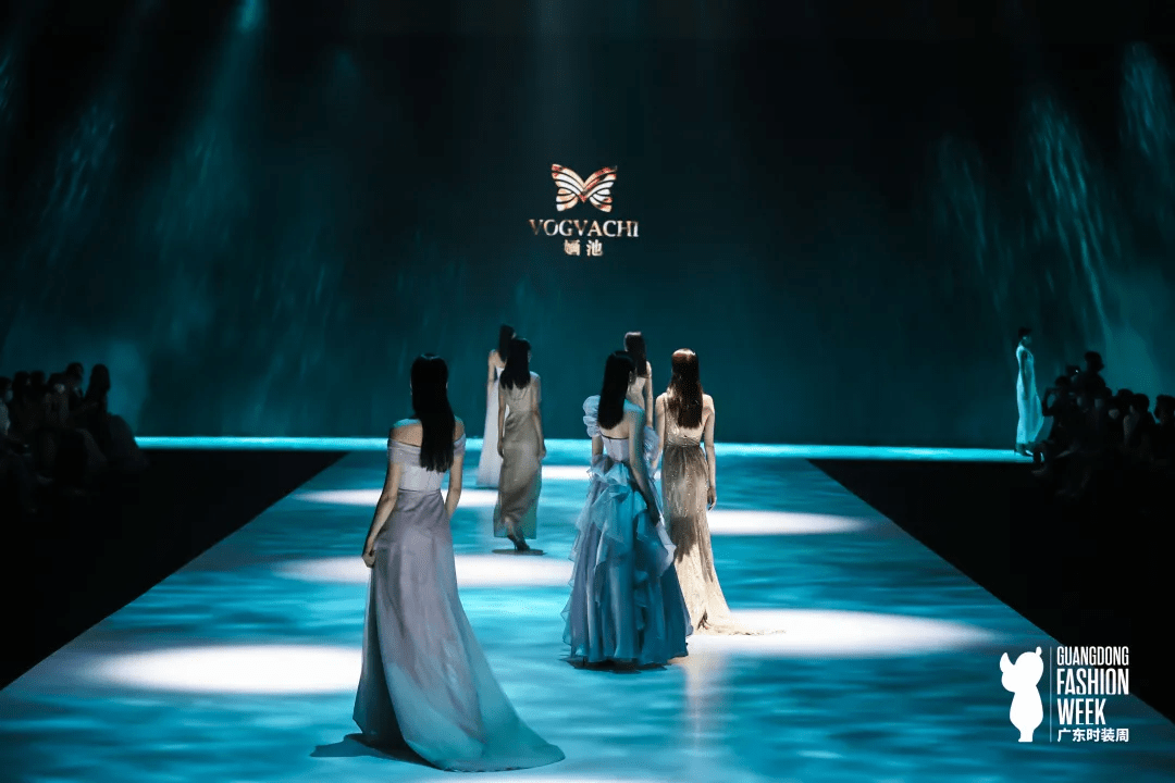 设计 2021广东时装周-秋季秀场直击：VOGVACHI婳池