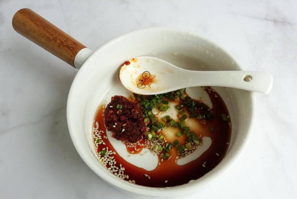 做法|酸汤水饺好不好吃，酸汤至关重要，教你万能酸汤做法，简单又实用