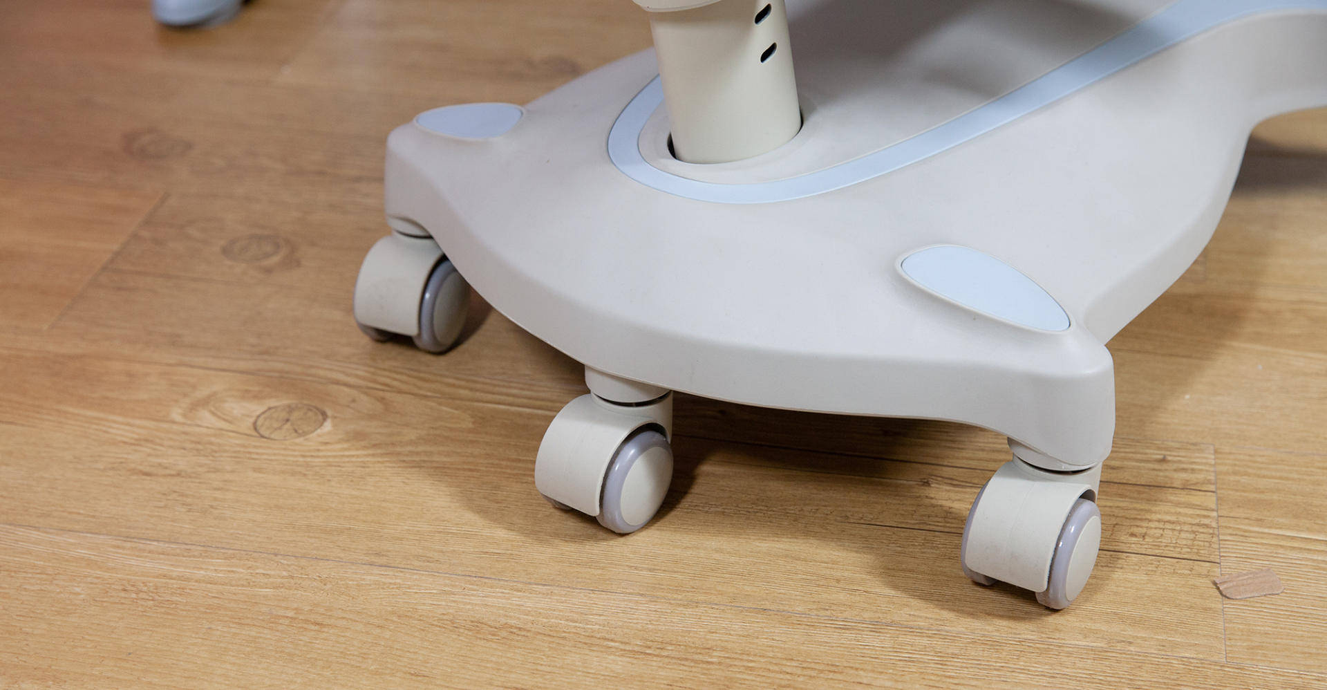 双11儿童桌选购指南-附科贝森儿童学习桌套装使用体验