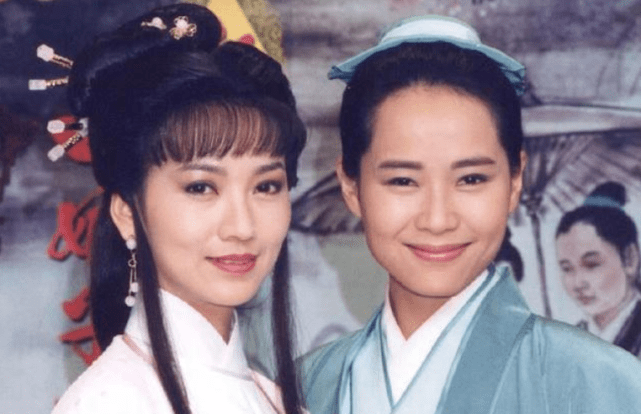 因为|原本她才是导演中意的许仙，却因片酬太少而拒演，最终成全了叶童