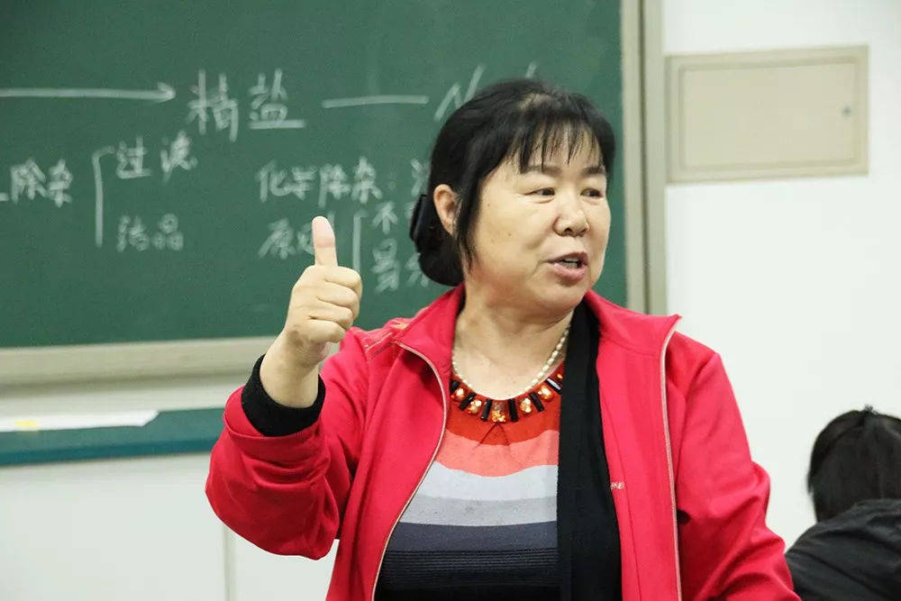 原创广东一位小学生用一篇勇敢的作文一篇斗胆的检讨征服老师