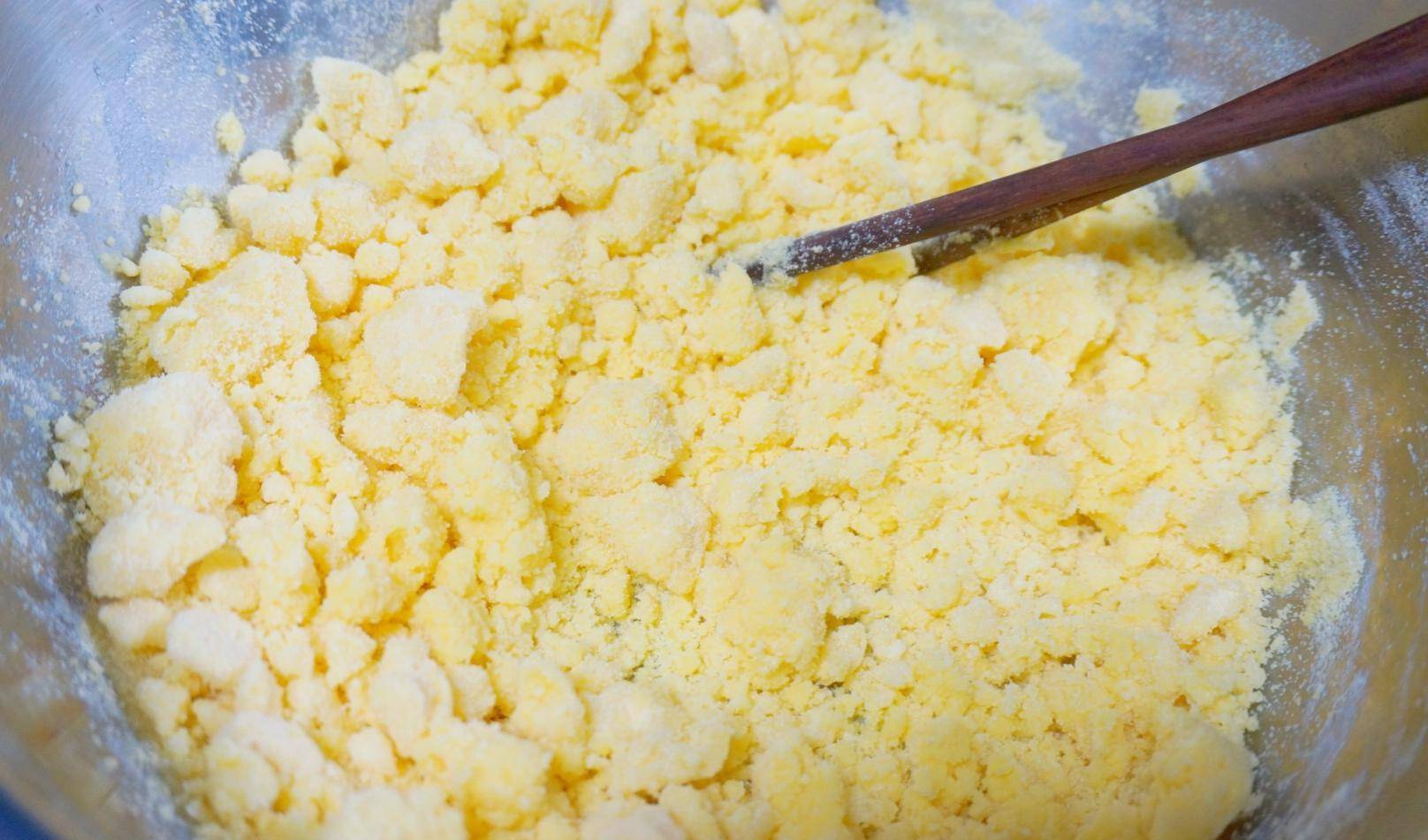 做法|玉米发面早餐饼，外脆里软，营养满满，比点心还好吃