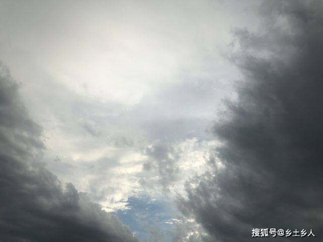 原创今日立冬雷打雪，有啥预兆？俗语：“雷打雪，人吃铁”，有道理吗