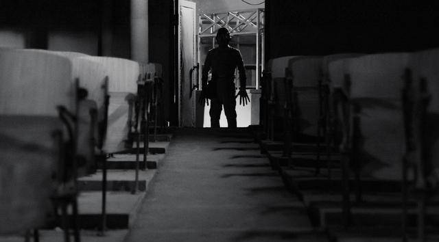 电影|《导演请指教》：吵架比影片好看，导演比演员卑微，就着弹幕更香