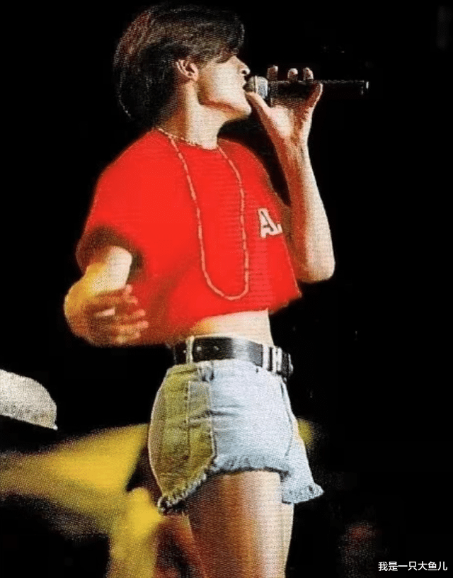 郭富城 明星造型能有多奇葩！刘德华露背装领先时代，陈奕迅有点辣眼睛