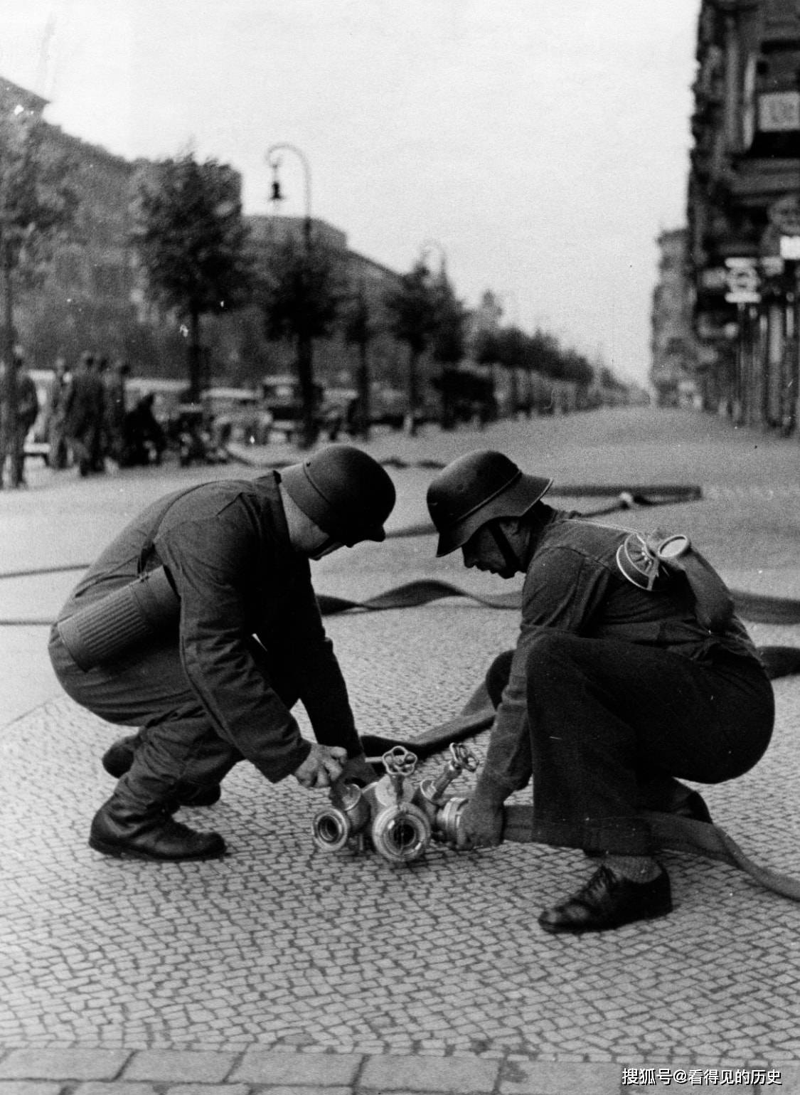 繼德國吞併奧地利以後,1939年3月德國又吞併了捷克斯洛伐克,德國的