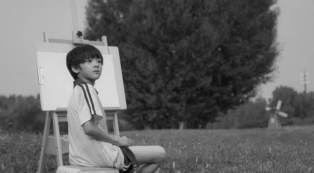 电影|《导演请指教》：吵架比影片好看，导演比演员卑微，就着弹幕更香