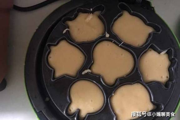 做法|自制脆皮蛋糕，筷子搅一搅，不用发酵，不用烤箱，5分钟就能吃