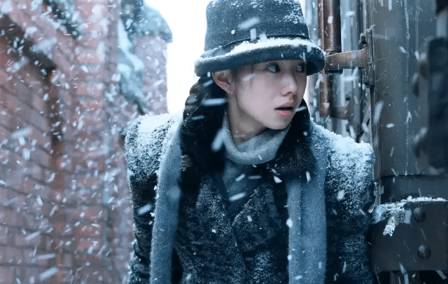 电影|2021上半年票房Top10,10部电影票房之和超183亿!