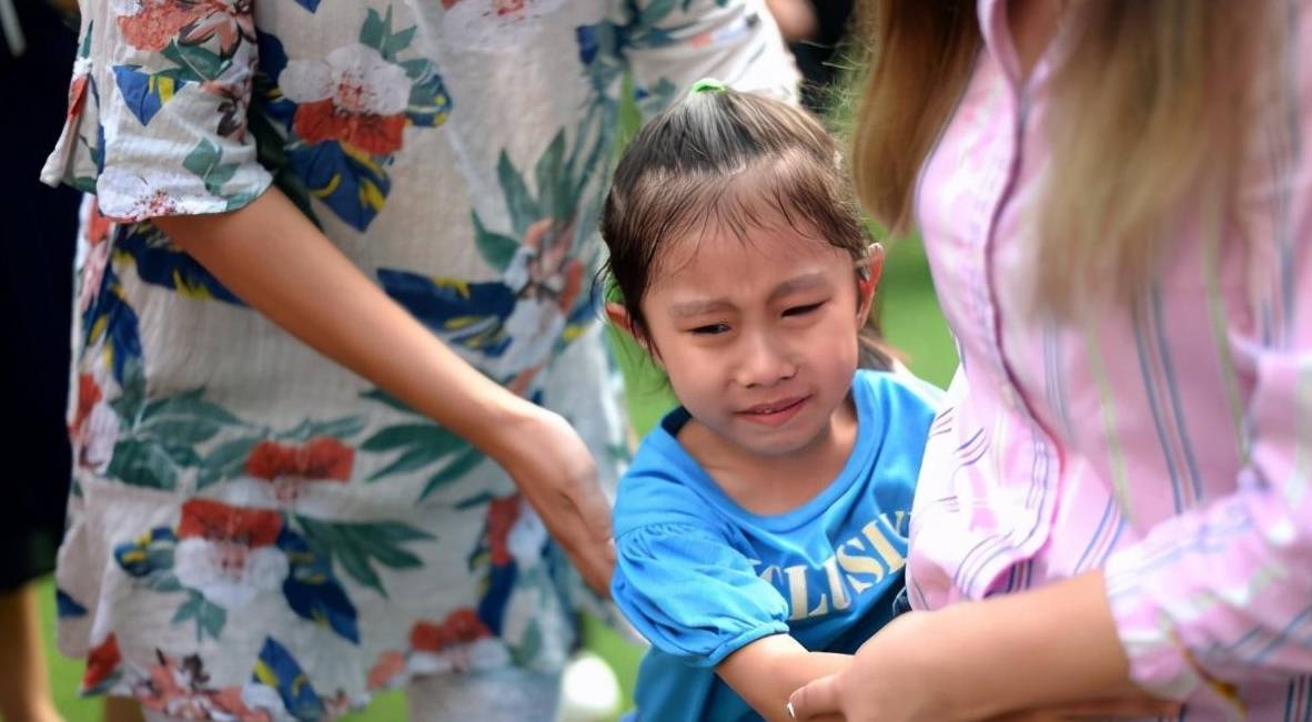 家长|资深幼师坦言：上幼儿园不哭不闹的孩子，多半来自这4种家庭