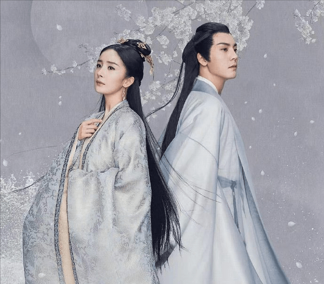 陈伟霆|《斛珠夫人》开播遭吐槽,杨幂状态不佳全靠滤镜,陈伟霆溜肩被嘲