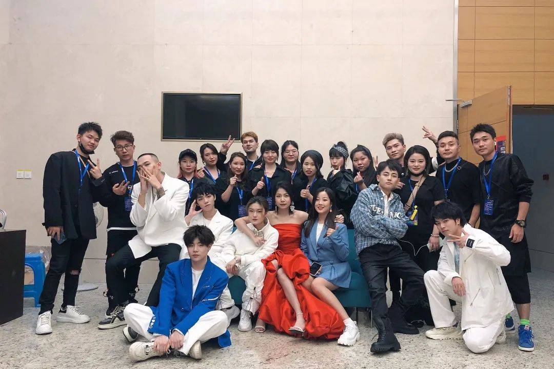 十年初心未改,音乐燃动梦想——《2021中国好声音》_吉田