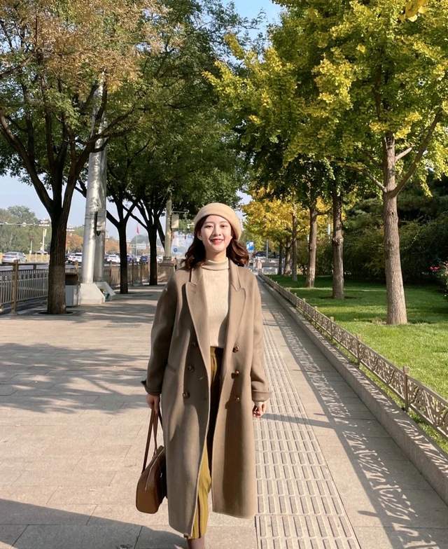 服装 不想成为别人眼中的“大妈”，穿对了很关键，可以试试裙装穿搭