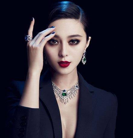 眼睛一双眼盛满千娇百媚，明星们的美眼，告诉你一定要画好眼妆