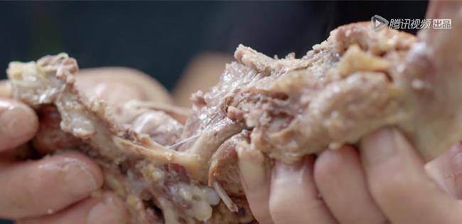 同学|山西的早餐名吃,一碗可以免费续杯的猪汤,网友:太腻,难以下咽