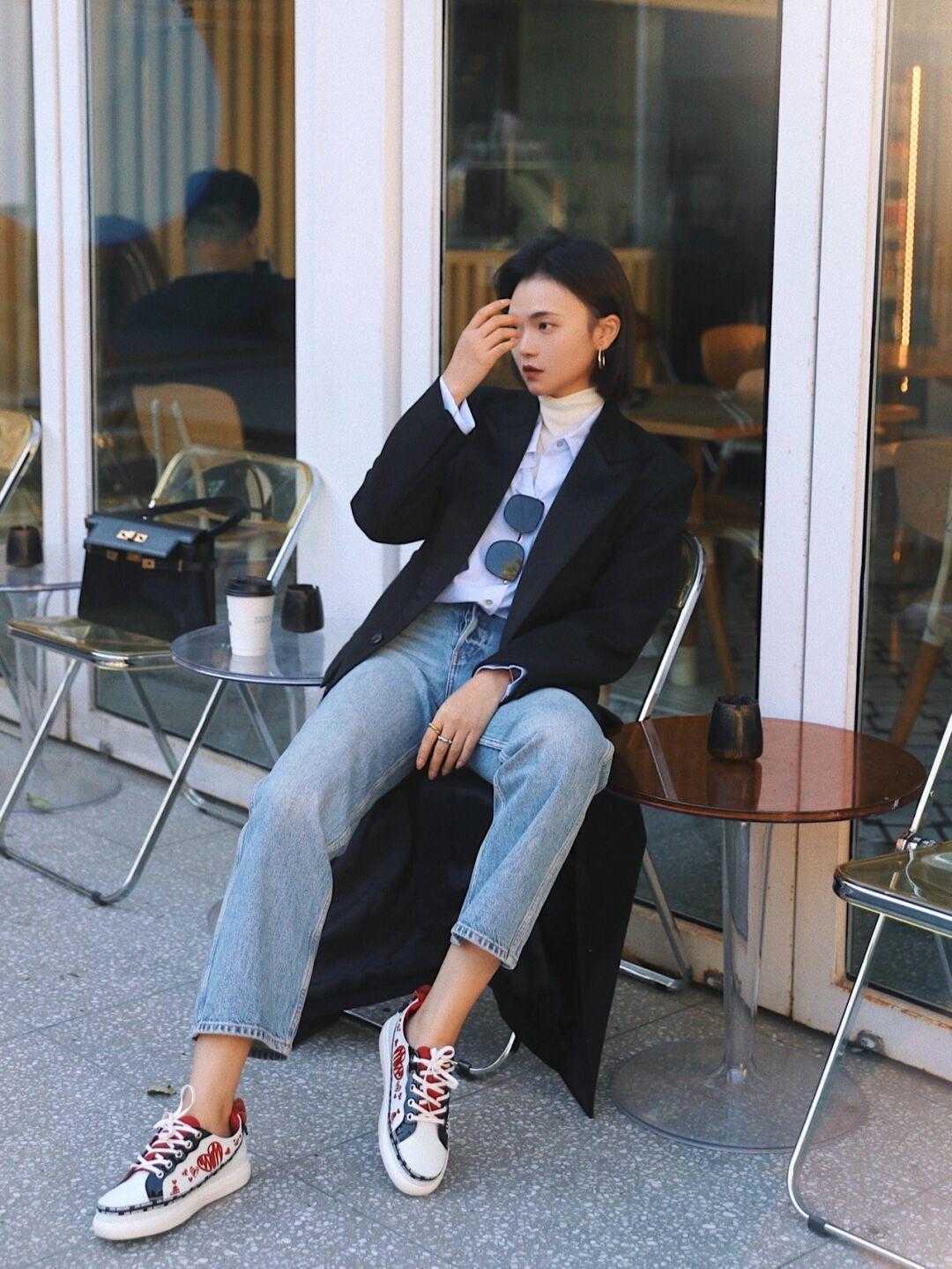 卫衣 时髦精们集合了！这三件能从小穿到大的单品，冬天保暖又洋气