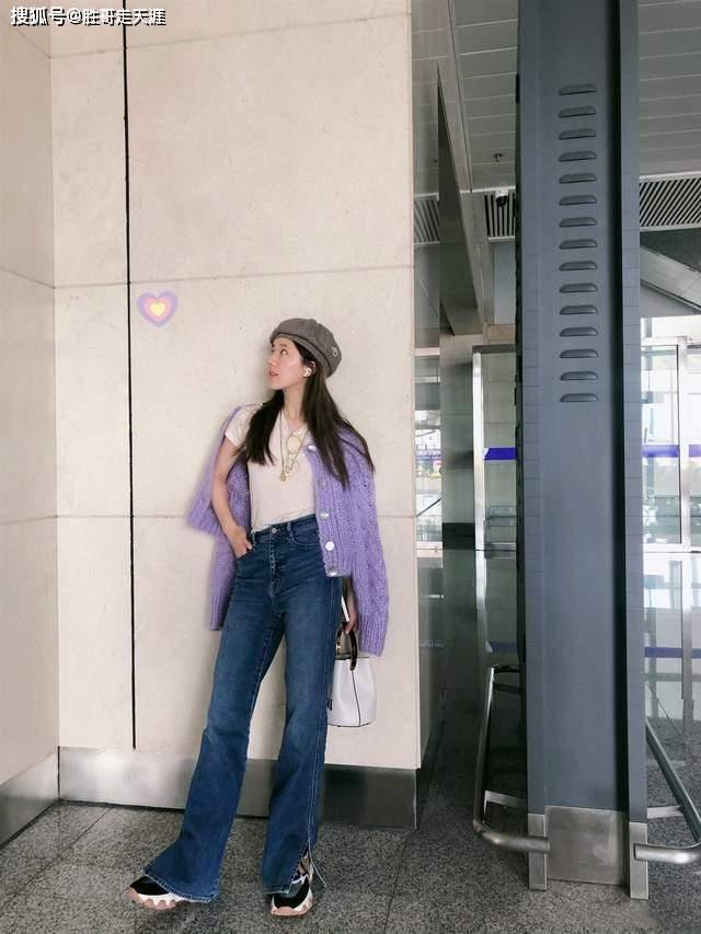 西装 “初恋女孩”赵露思，秋冬穿搭“上暖下凉”？一般人hold不住