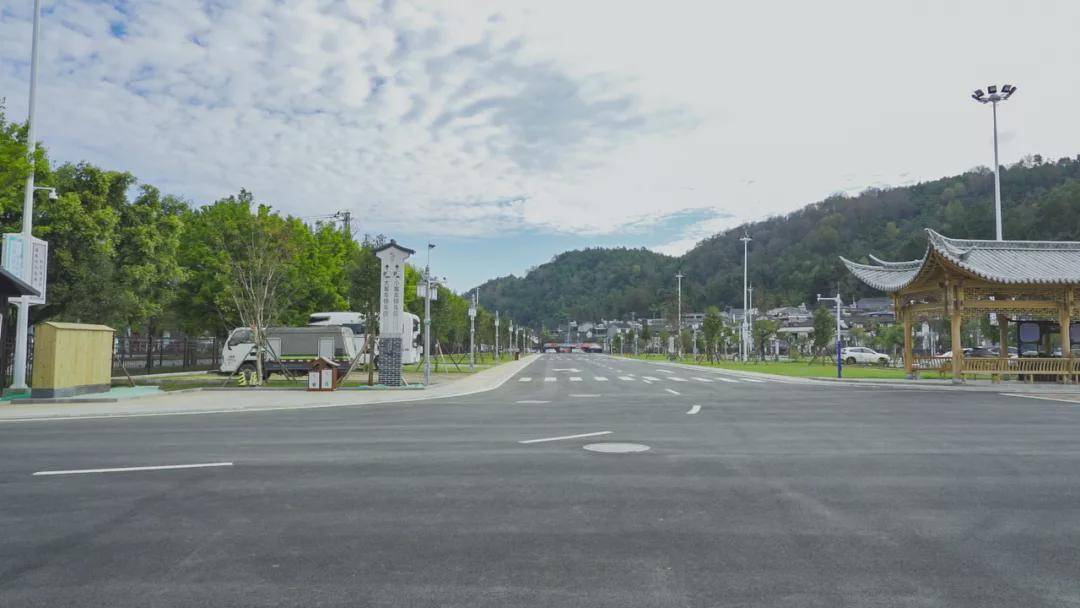 游客|腾冲和顺景区1号停车场、和顺古镇游客中心建成投入试运行