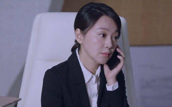 演技|突围:石红杏跳江之前,给3个人打了电话,了却此生所有的牵挂