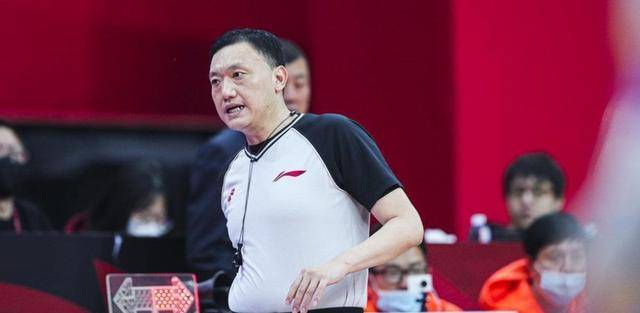 魏国梁和叶楠!成功的被撤销裁判资格