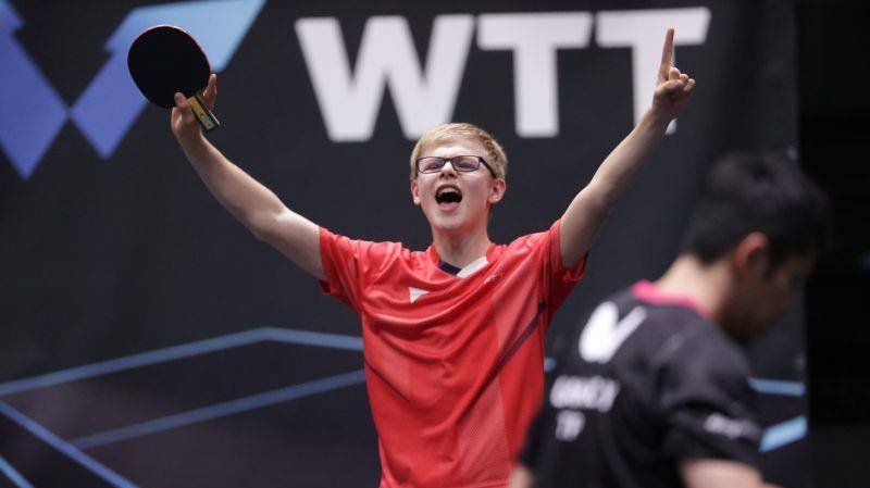 男乒世界冠军爆冷出局！15岁直板小将3-1晋级，目前排名第1068位