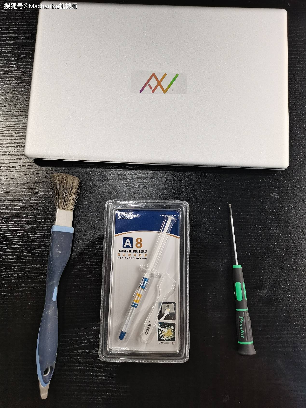 高性价比的轻薄本机械师创物者14拆机清灰教程